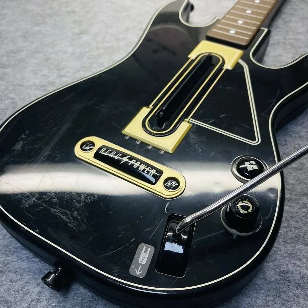 Activision Guitar Hero Live Wireless Controller 0000654 Black Gold Plastic Solid